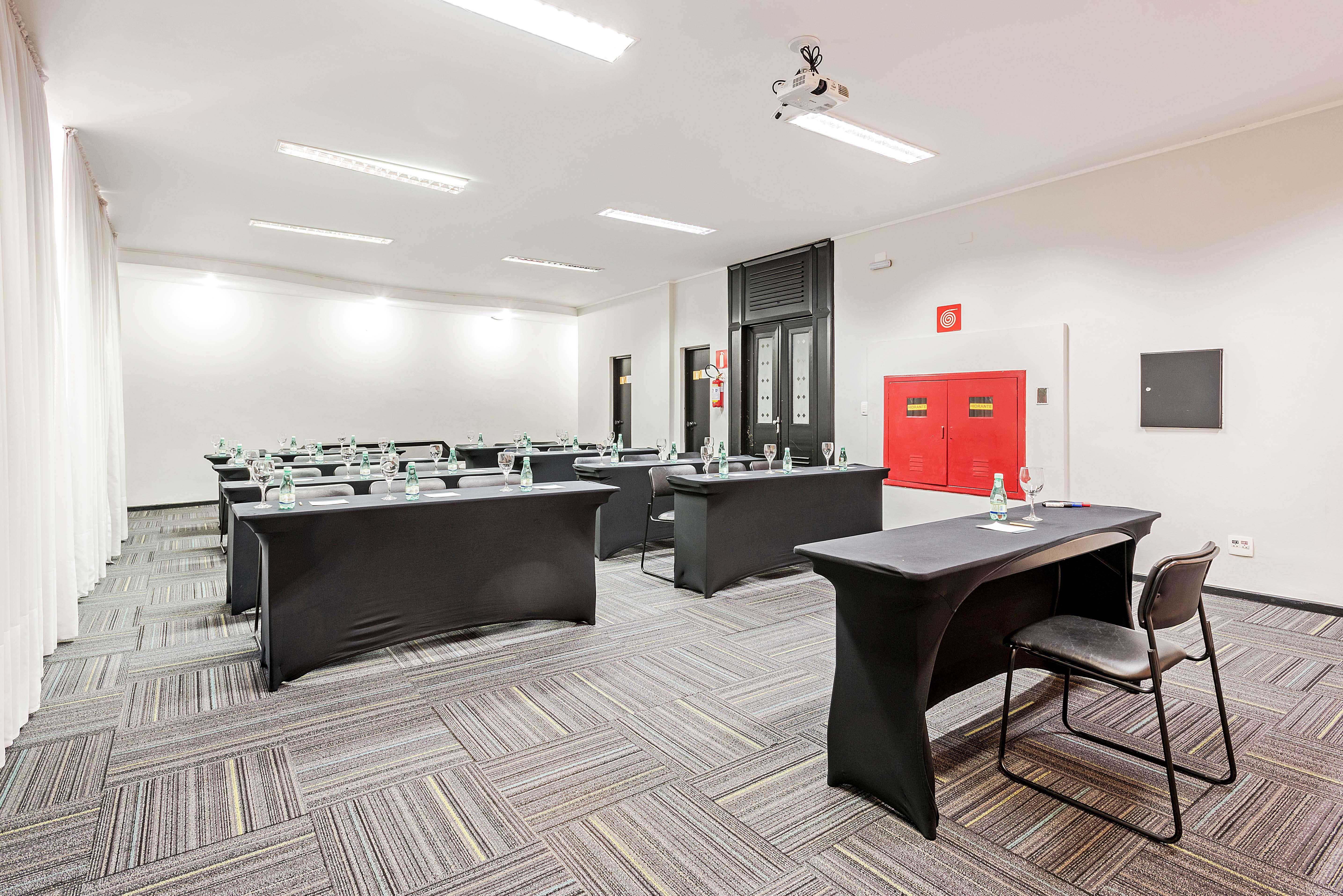 Rede Andrade Braz Hotel Curitiba Ngoại thất bức ảnh